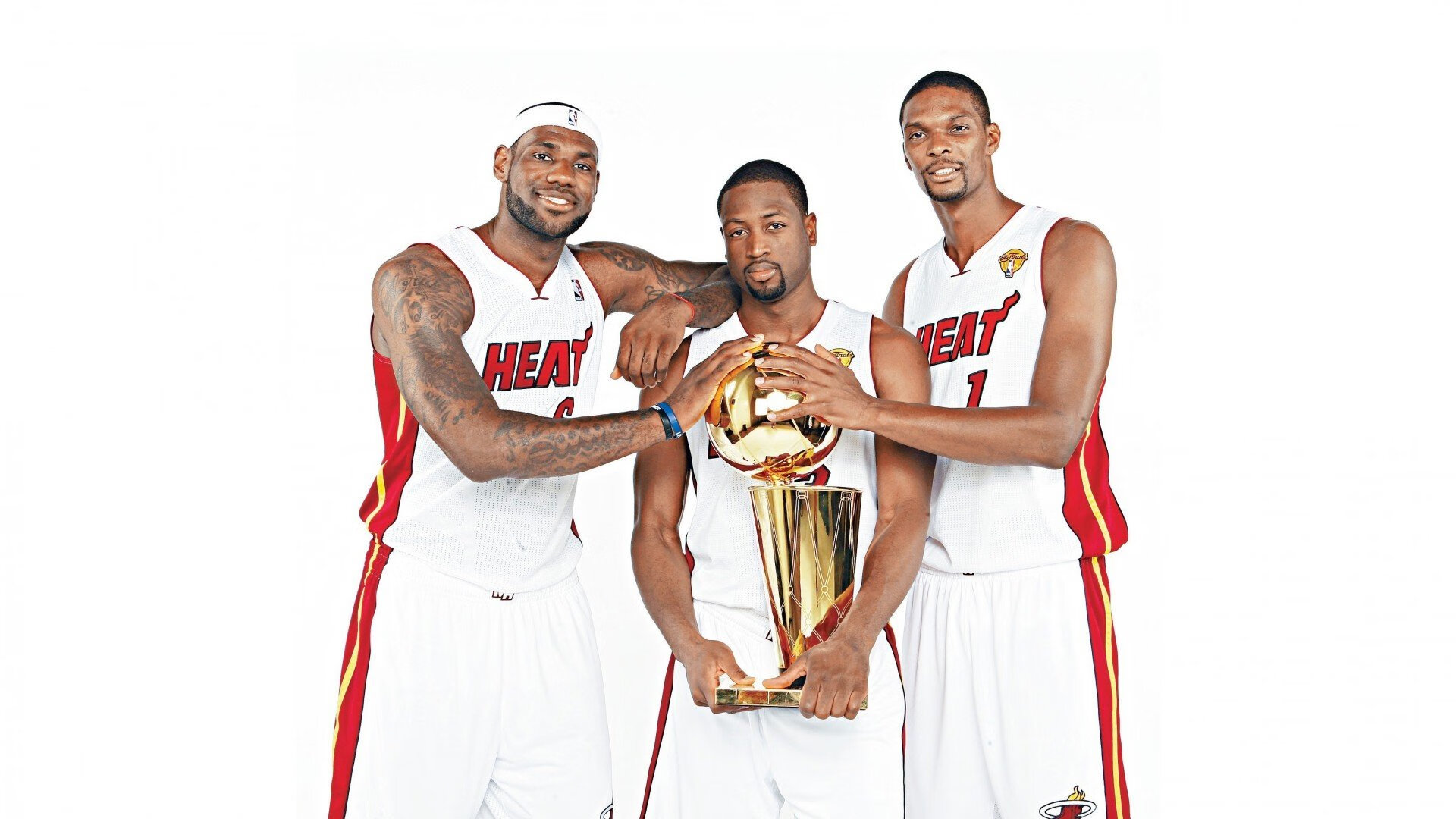 《英雄联盟》巅峰预选火爆启幕,冠军之战一触即发!